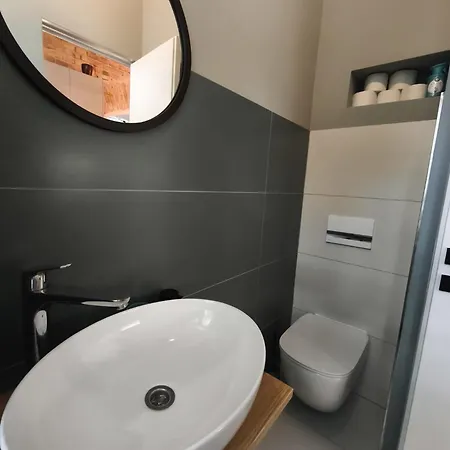 Apartment Zehn House 3 In The Center Bratislava