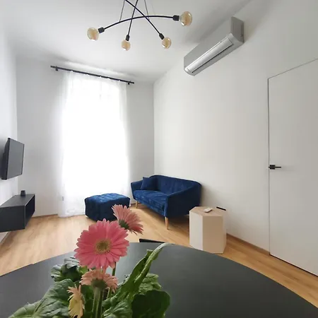 Zehn House 3 In The Center * ברטיסלאבה